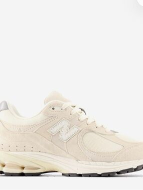 New Balance Women's Beige and Gray Athletic Shoes